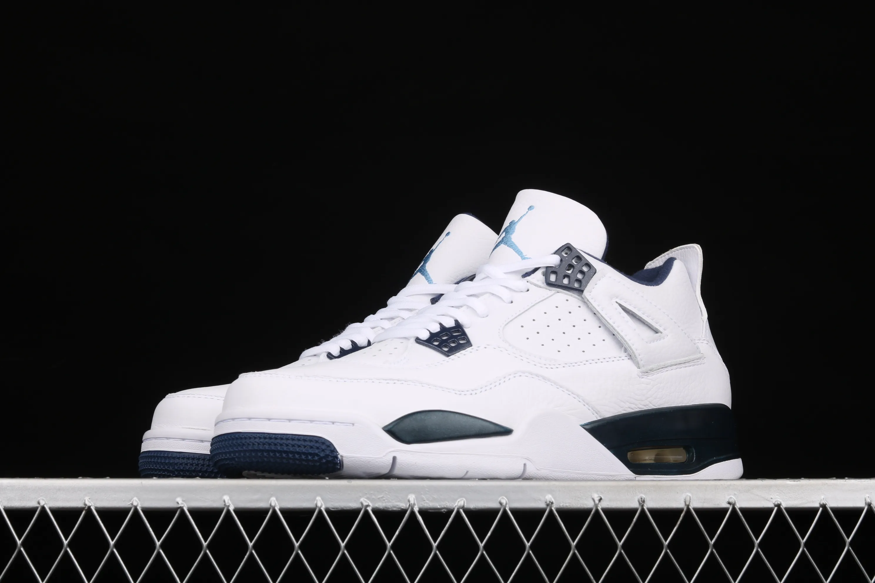 All Categories Air Jordan Jordan Series Basketball Shoes Air Jordan 4 Pure Original Air Jordan 4 Retro LS AJ4 Joe 4 Columbia Blue First Layer Basketball Shoes 314254-107